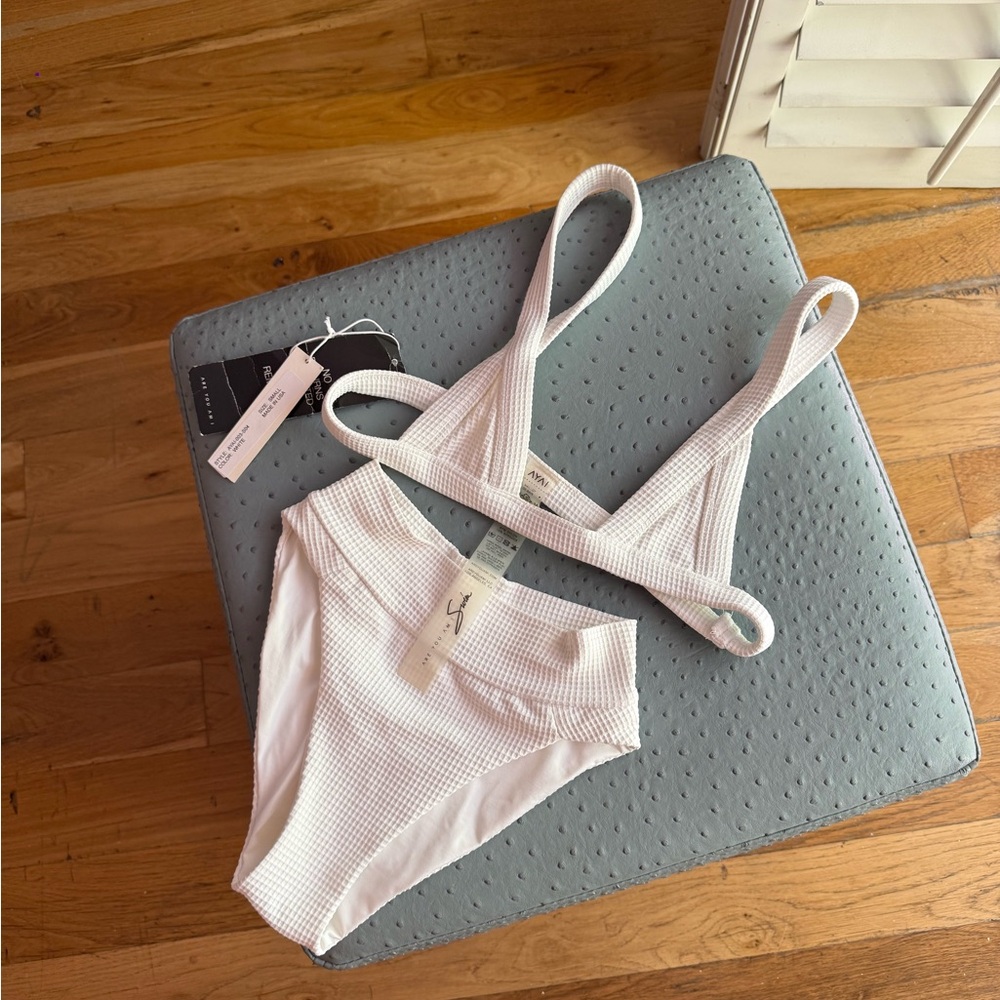 NWT ARE YOU AM I White Bikini Swim Set Nima Bottom & Nuri Triangle top 🧜‍♀️